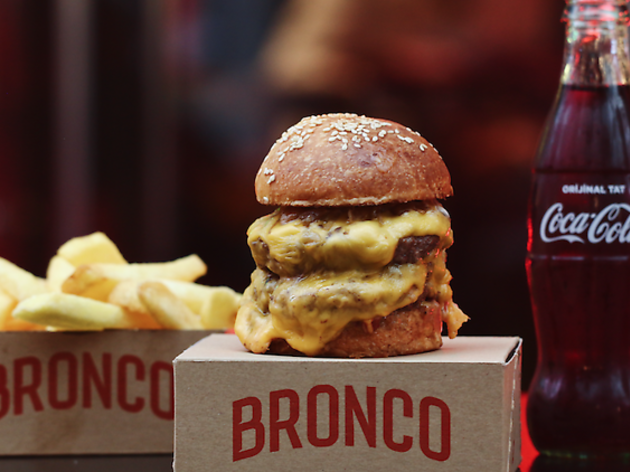 Bronco Bronco