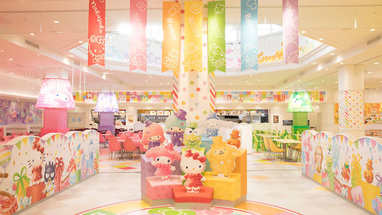 Sanrio Puroland  Attractions in Tama-Center, Tokyo