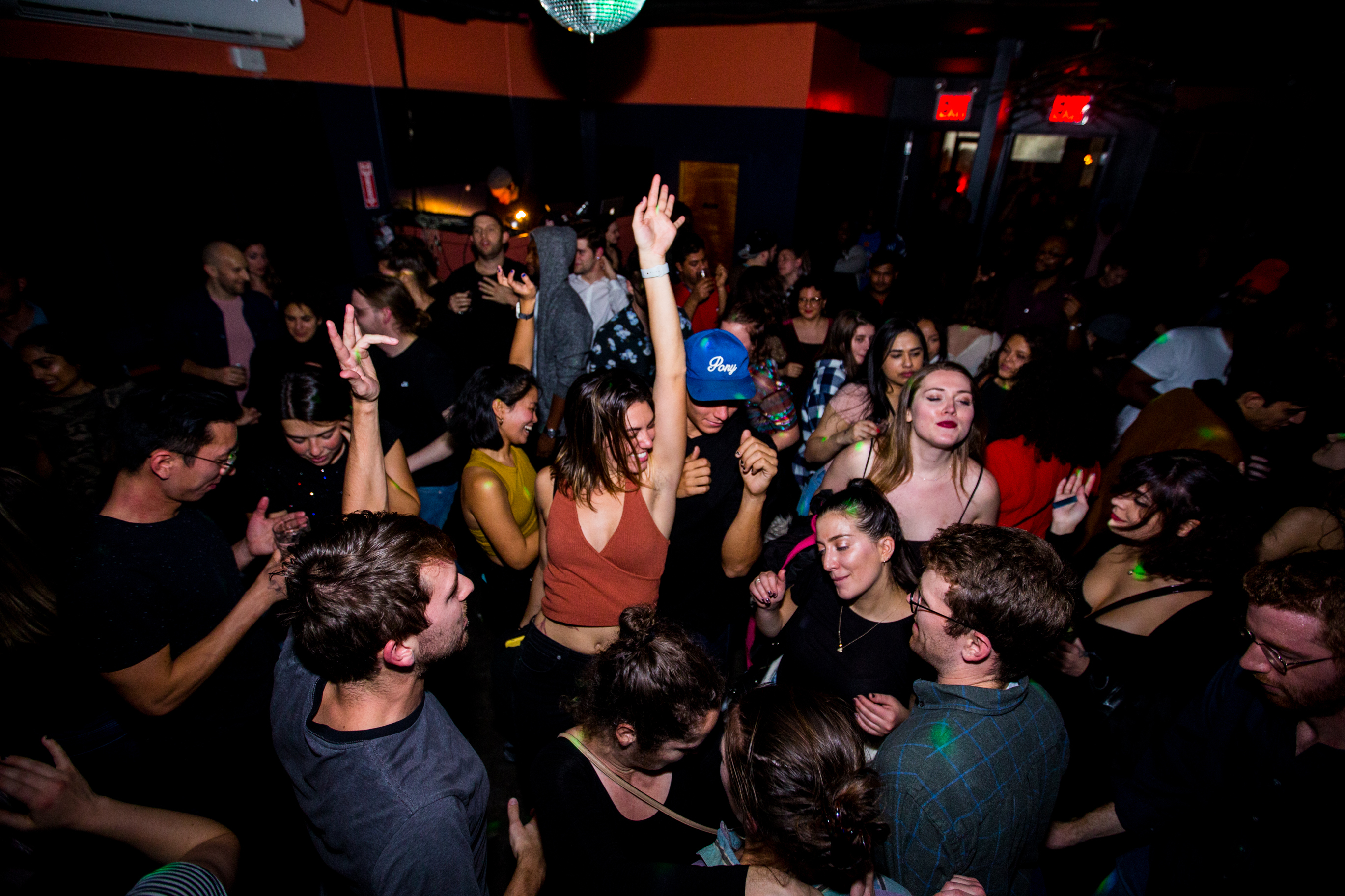 Best Places To Dance In Nyc That Aren T Douchey Nightclubs