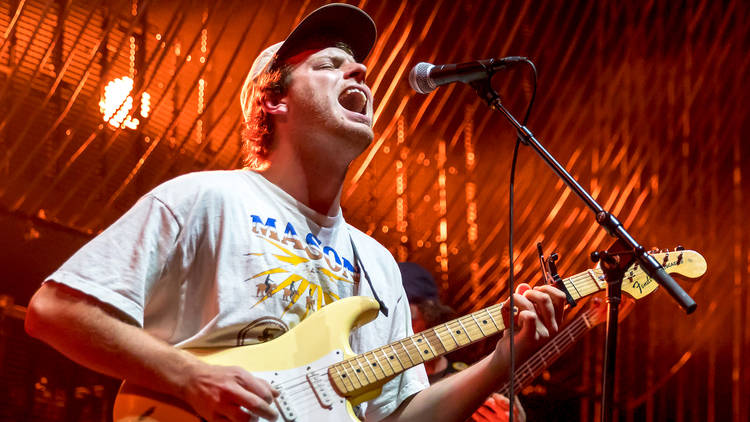 Mac DeMarco performing in Austin, Texas (2017-10-01)