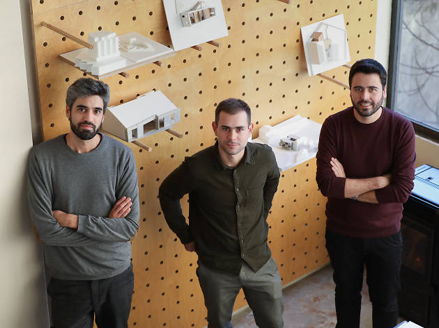 Os arquitectos João Crisóstomo, Luís Sobral e Carlos Azevedo são os três sócios do depA Os arquitectos João Crisóstomo, Luís Sobral e Carlos Azevedo são os três sócios do depA