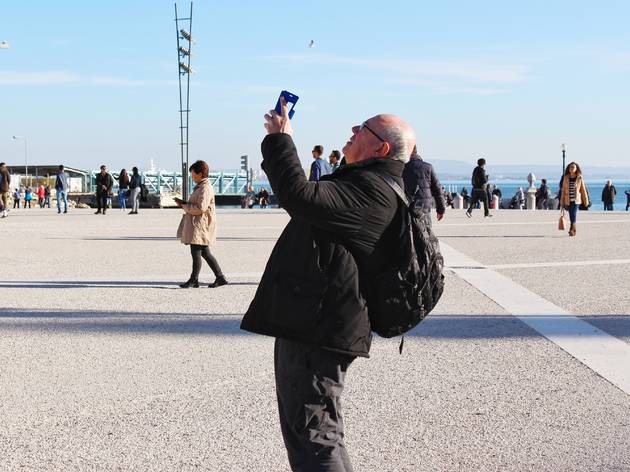 Turista no Terreiro do Paço Turista no Terreiro do Paço
