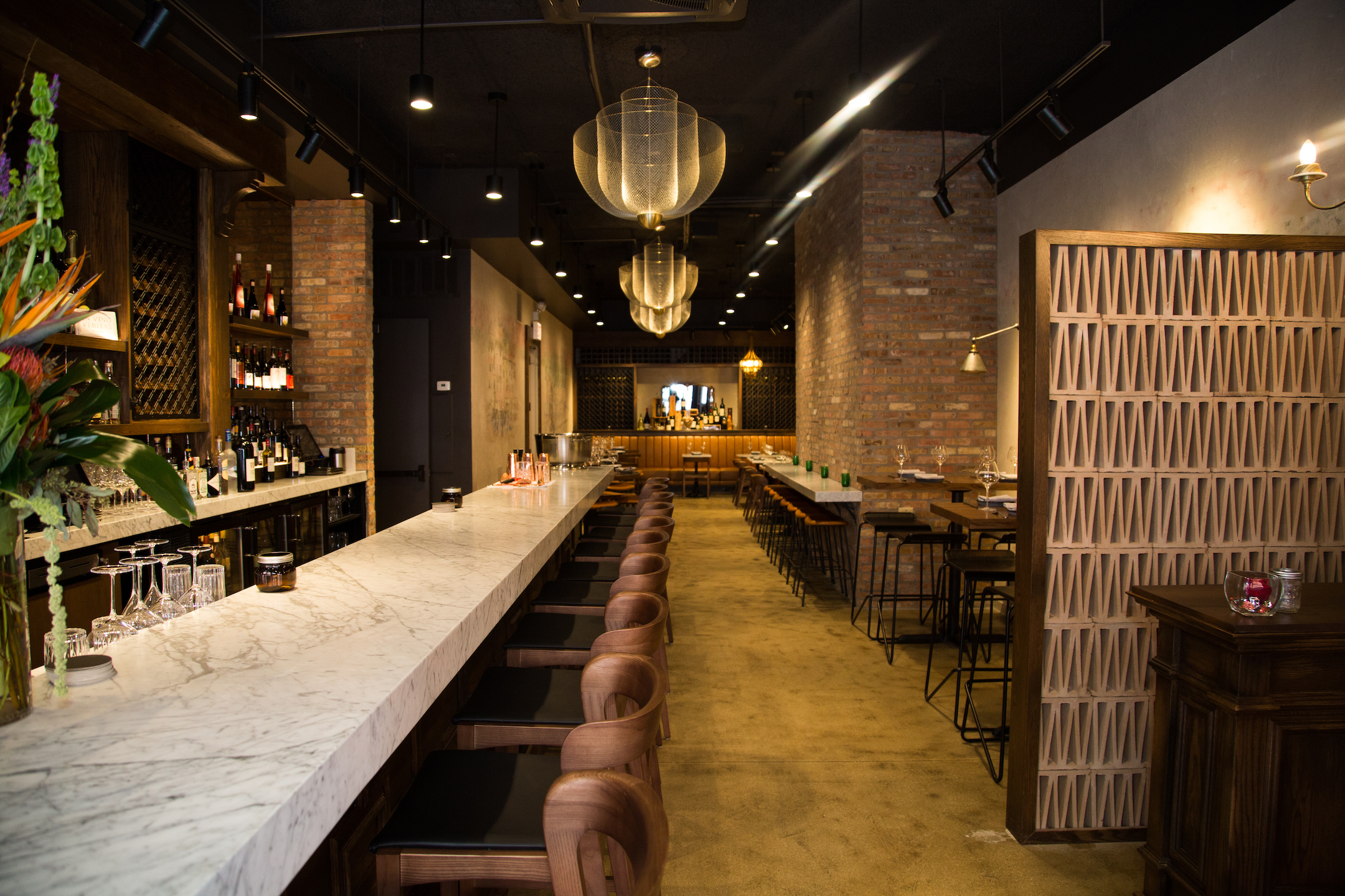 15 Best Wine Bars In Chicago For Pinot Noir And Bubbles