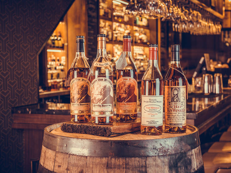 Score a nip of the world's most awarded whiskies at these dynamite Sydney bars