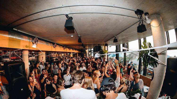 Long Weekend Party at Pontoon | Things to do in Melbourne