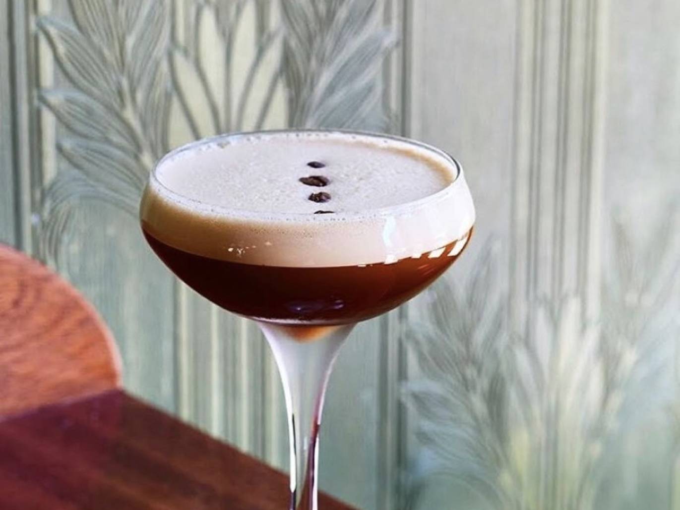 The 15 best cheap happy hours at dive bars and lounges in NYC