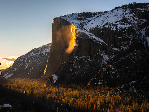 You Can Only See This Amazing Firefall At Yosemite Once A Year   Image 