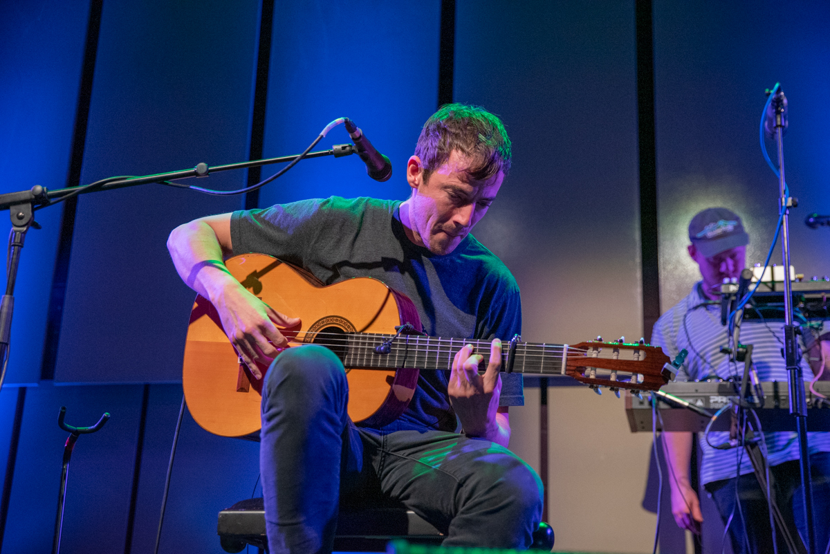 Charlie Cunningham Music in Istanbul