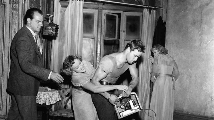A Streetcar Named Desire Marlon Brando behind the scenes of A Streetcar Named Desire