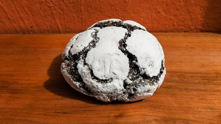 The black sesame cookie at Brickfields