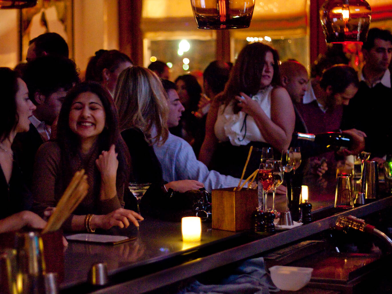 Most Romantic Bars in Boston: 22 Spots For Dates & Anniversaries or