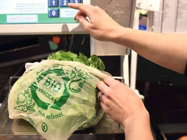 Croats choose environmentally-friendly biodegradable bags Croats choose environmentally-friendly biodegradable bags