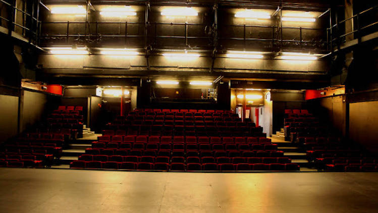 Mater une pièce de qualité au théâtre de la Bastille