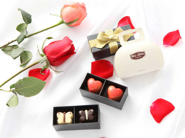 Romantic Valentine's Day gift ideas under $500