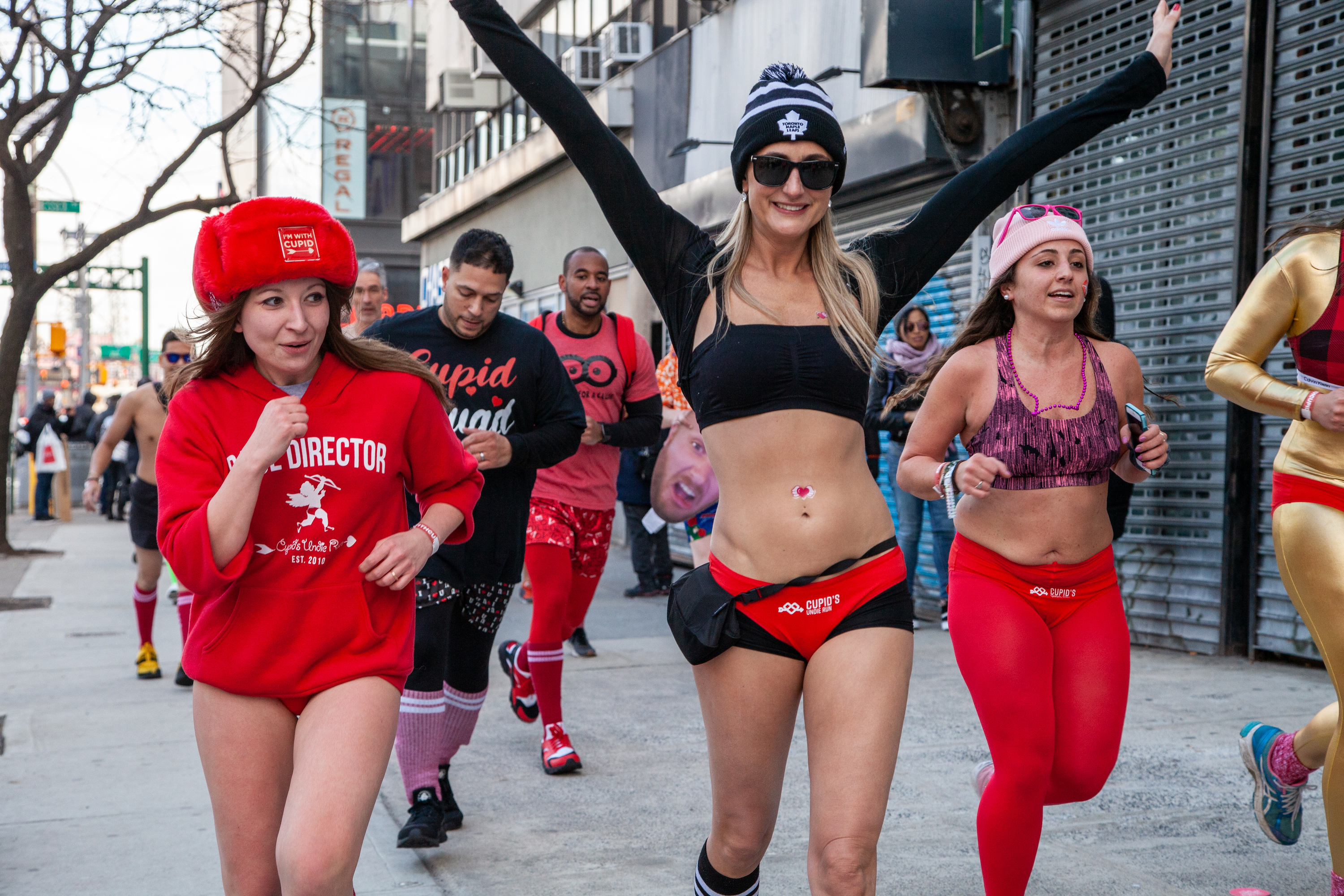 See photos of New Yorkers running in their underwear at this year's Cupid's  Undie Run!