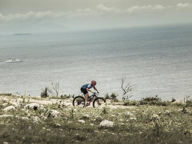 XCM Uvati Vitar (Catch the Wind) XCM Uvati Vitar (Catch the Wind)