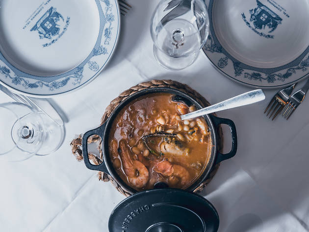 Taberna dos Mercadores Restaurantes, Taberna dos Mercadores, Cozinha Tradicional, Feijoada de Marisco