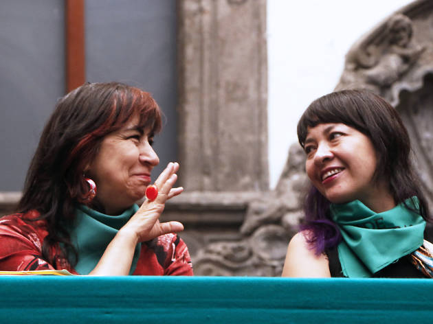 Conferencia Tiempo de Mujeres Ana Francis Mor y Paola Izquierdo en Conferencia Tiempo de Mujeres