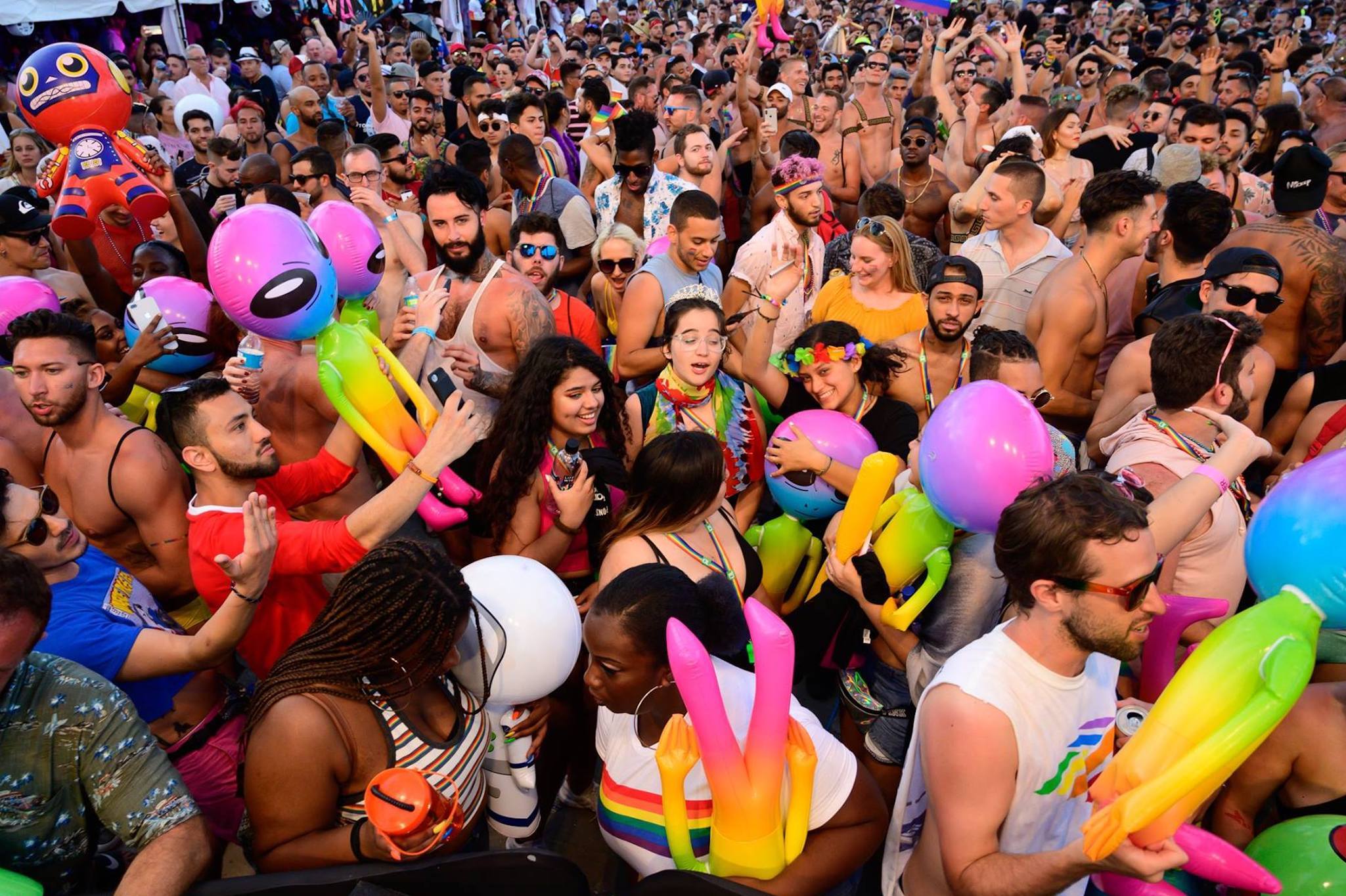 gay pride miami parade