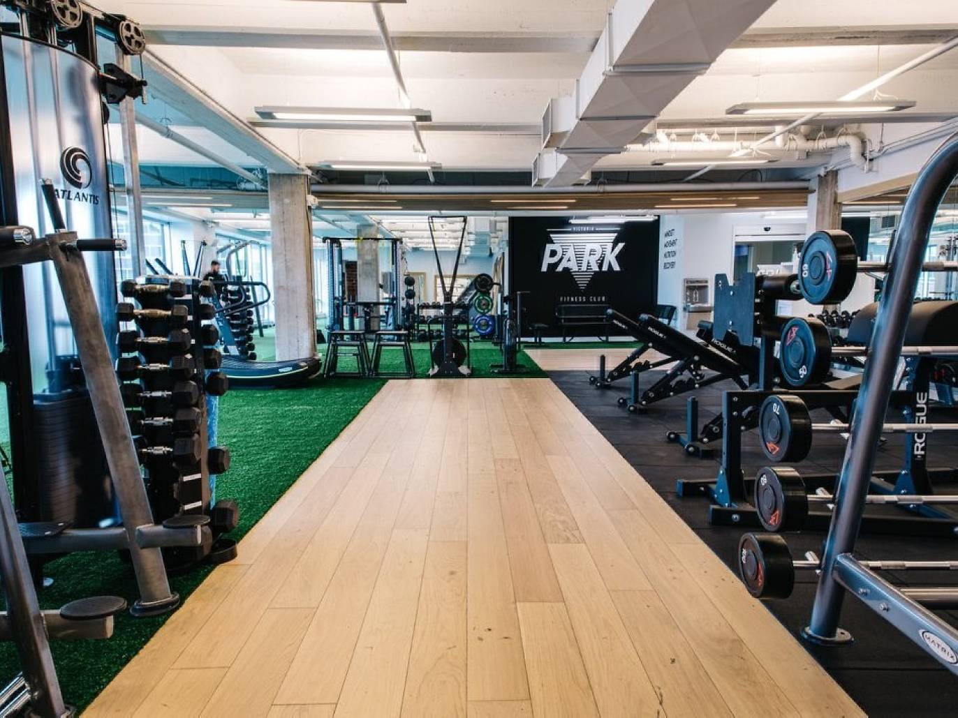 The Best Gyms in Montreal to Burn Fat, Build Muscle and More