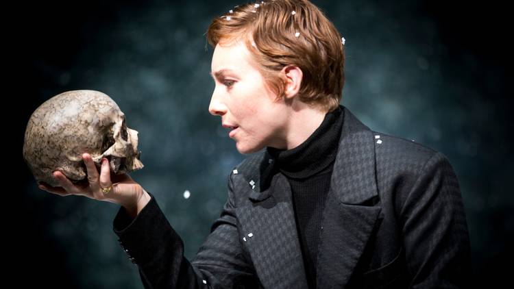 Harriet Gordon-Anderson's emotionally raw Hamlet re-energises Shakespeare's much-staged play. 