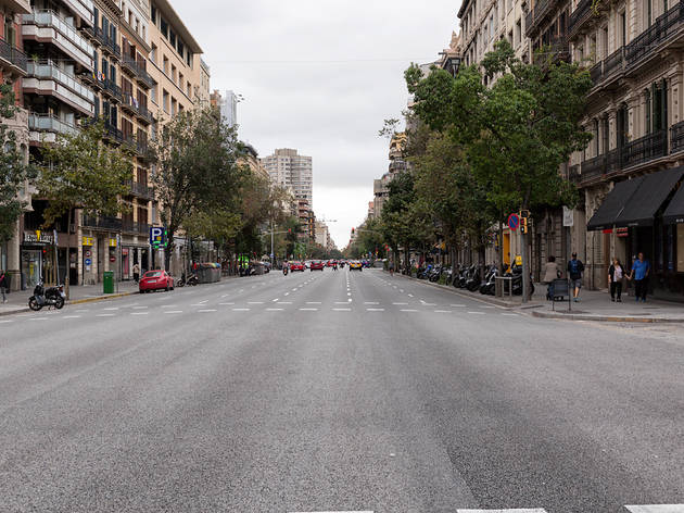 Mesures per frenar el coronavirus a Barcelona carrer Aragó