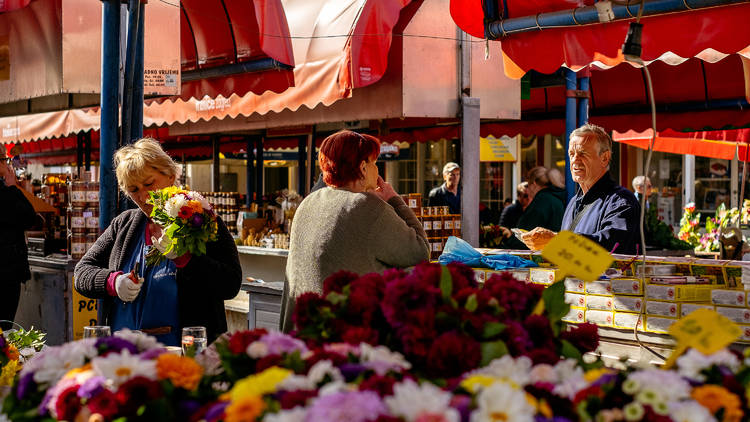 Fresh spring flowers on sale at Zagreb's Trešnjevka marketplace