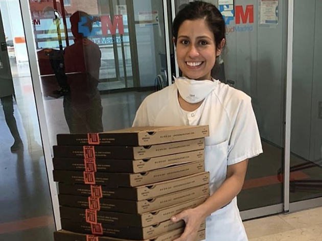 De los aplausos a las pizzas. Varios restaurantes cocinan para los sanitarios de los hospitales De los aplausos a las pizzas. Varios restaurantes cocinan para los sanitarios de los hospitales