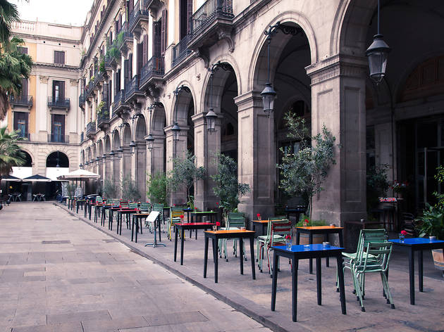 Terrassa plaça Reial La terrassa de l'Ocaña, a la Plaça Reial