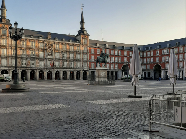 La Plaza Mayor vacía La Plaza Mayor vacía