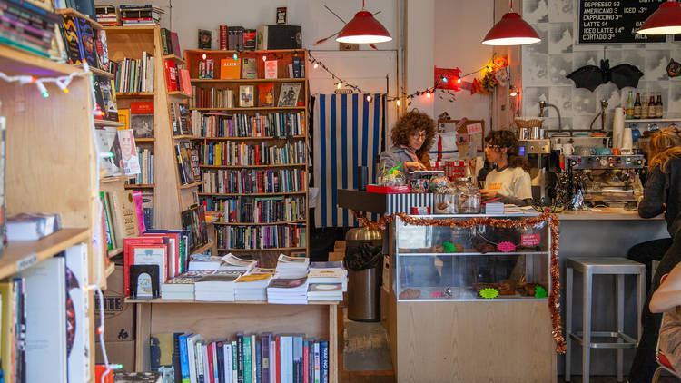 Topos Bookstore Cafe