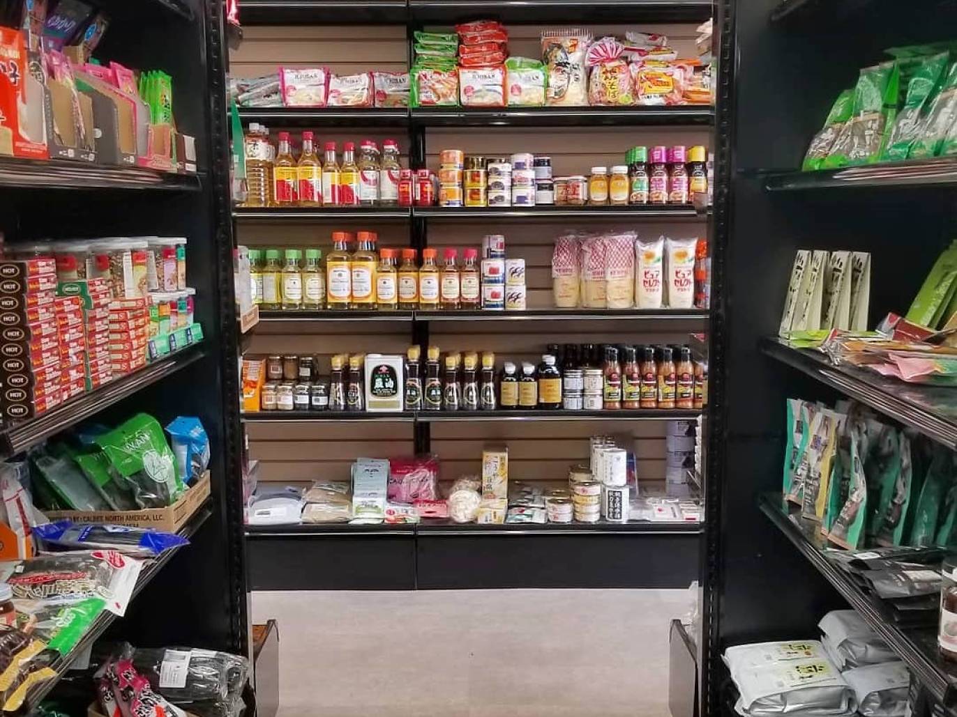 25 Grocery Stores in Montreal Where You Can Travel the World