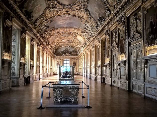 Tout le monde au Louvre pour une visite virtuelle Galerie d'Apollon