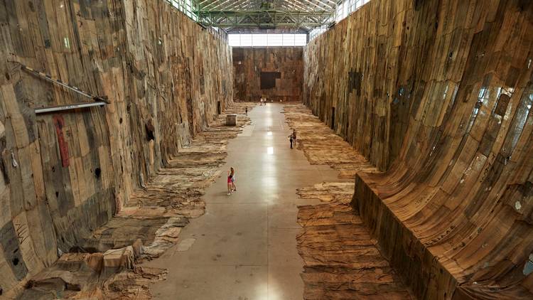 Ibrahim Mahama's stunning art din Cockatoo Island Turbine Hall 