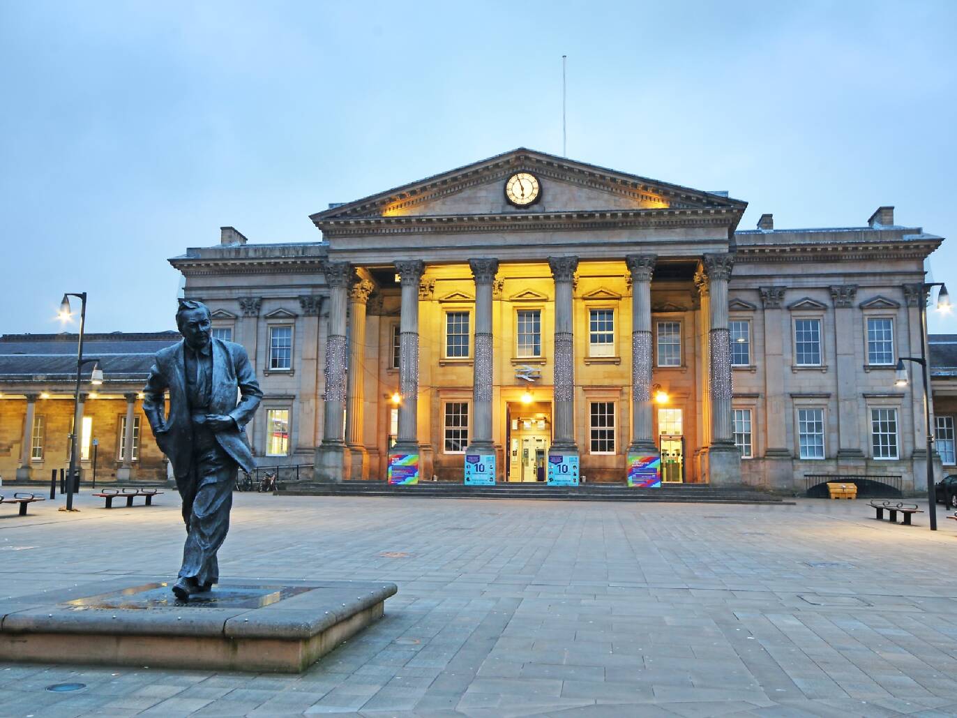 15 Most Beautiful Train Stations In The World