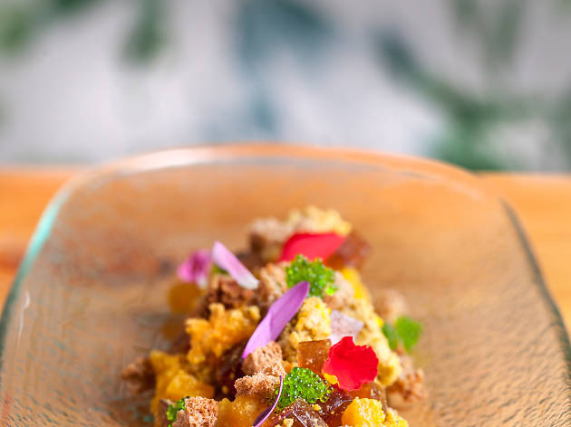 Tartar de foie, gelatina de vino dulce y mango Tartar de foie, gelatina de vino dulce y mango