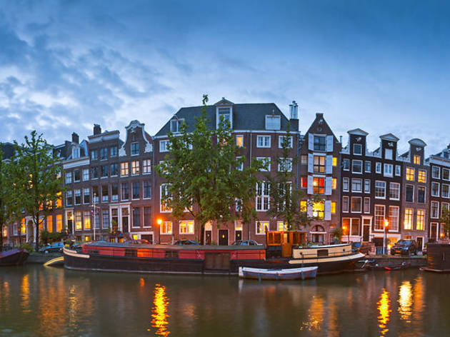 Croats in Amsterdam raise over €125, 000 for earthquake-hit Zagreb Amsterdam tranquil canal scene, Holland