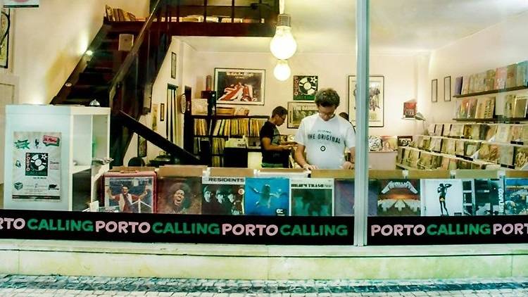 Lojas de discos do Porto para comprar online