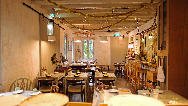 Fill up with pizza and vino at Morsels’ Sunday Punch Down