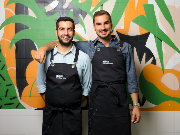 É Um Restaurante reabre para oferecer refeições a quem mais precisa crescer