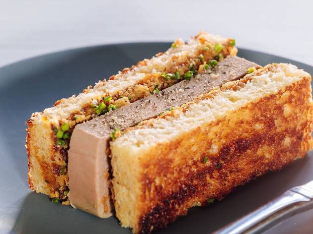 Brioche, parfait de fígados de galinha e laranja de Bruno Caseiro, da Cavalariça Brioche, parfait de fígados de galinha e laranja de Bruno Caseiro, da Cavalariça