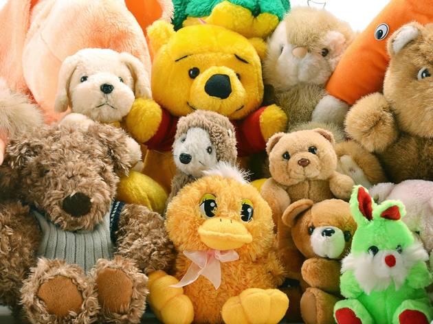 Stuffed animal safaris are taking over neighborhoods Stuffed animal safaris are taking over neighborhoods