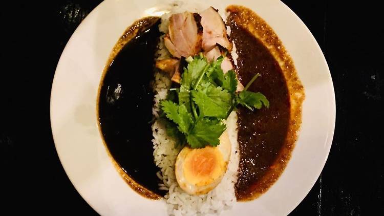 トーキョースパイスカレー 赤と黒 下北沢店