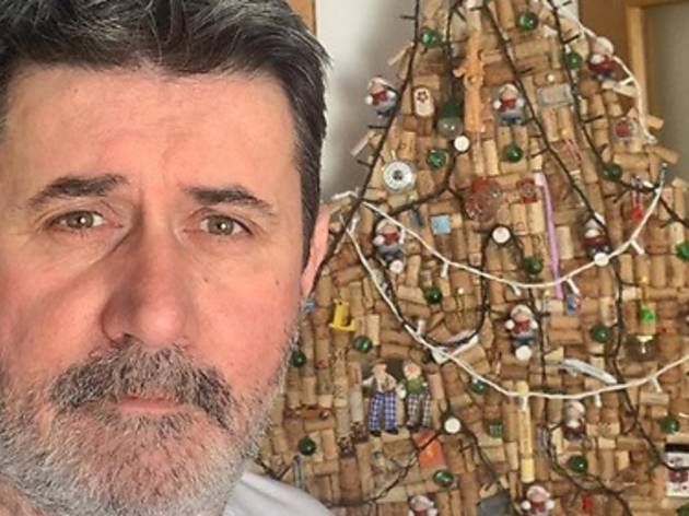 Croatian actor builds Christmas tree of wine corks... for Easter! Vedran Mlikota