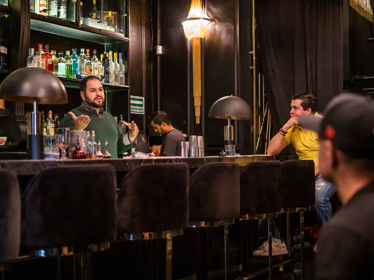 ¿Te interesa formar una profesión en bartending? LAB México te ayuda a formalizar este camino con talleres y clases especiales