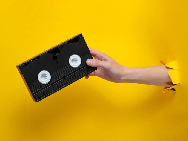 Cassette de VHS Cassette de VHS con fondo amarillo