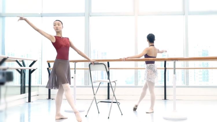 Hong Kong Ballet's Barre Classes Online