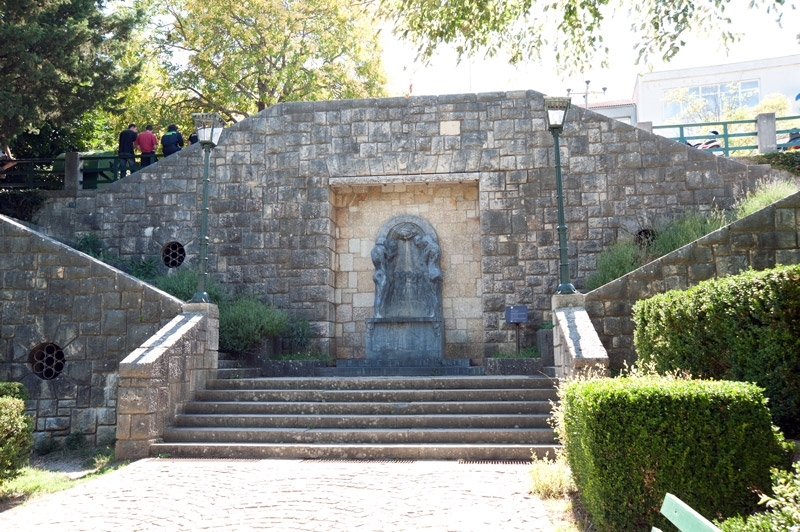 Ivan Meštrović 'Vrelo života' in Drniš