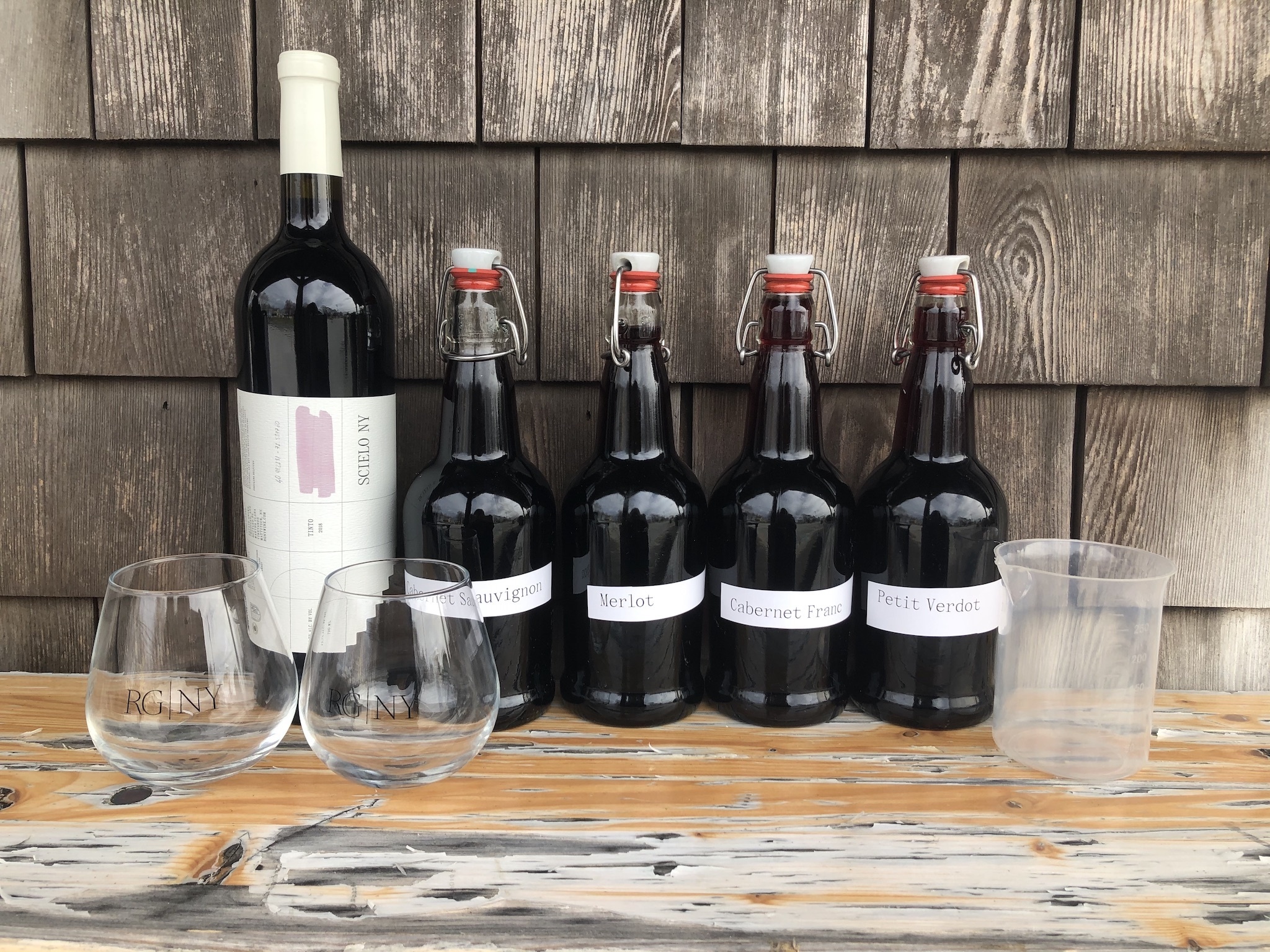 These vineyards are setting up virtual wine tastings in New Yorkers ...