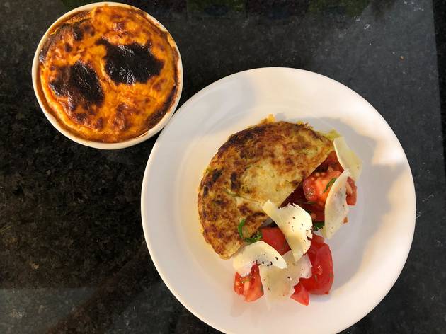 Bacalhau gratinado com couve e tortilha